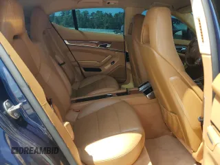 2011 Porsche Panamera S с VIN WP0AB2A72BL060756, выставлен на аукционе Copart как лот 60761125 с пробегом Не указан миль и Чистый • Clean title. История ставок и продаж доступна на DreamBid. Изображение 10.