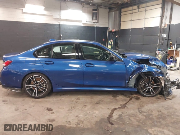 2020 BMW 3 Series 330i xDrive with VIN 3MW5R7J07L8B16306, listed as a IAAI auction lot 41608397 with 28,337 mi miles and . Bid and sale history available at DreamBid. Image 13.