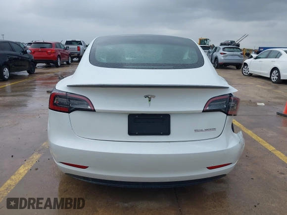 2023 Tesla Model 3 Performance z VIN 5YJ3E1EC8PF487550, wystawiony jako IAAI lot #42093712 z przebiegiem 27 305 mil mil oraz . Historia ofert i sprzedaży dostępna na DreamBid. Obrazek 16.