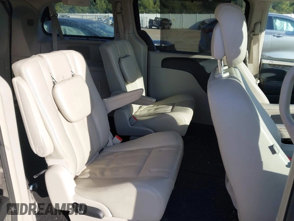 2013 Chrysler Town & Country Touring with VIN 2C4RC1BG1DR573211, listed as a IAAI auction lot 41070692 with 143,913 mi miles. Bid and sale history available at carsss.com. Image 8.