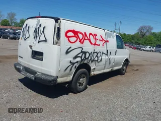 2007 Chevrolet Express Cargo Van with VIN 1GCGG25V471112976, listed as a IAAI auction lot 42130661 with 256,004 mi miles. Bid and sale history available at carsss.com. Image 4.
