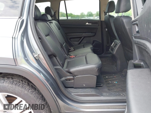 2019 Volkswagen Atlas SE z VIN 1V2WR2CAXKC611864, wystawiony jako IAAI lot #42151795 z przebiegiem 90 178 mil mil oraz . Historia ofert i sprzedaży dostępna na DreamBid. Obrazek 8.