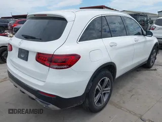 2021 Mercedes-Benz GLC 300 z VIN W1N0G8DB7MF987844, wystawiony jako IAAI lot #42460202 z przebiegiem 39 784 mil mil oraz . Historia ofert i sprzedaży dostępna na DreamBid. Obrazek 4.