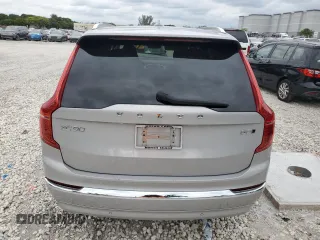 2024 Volvo XC90 Core Bright Theme with VIN YV4L12PK4R1202521, listed as a Copart auction lot 81630634 with 11,067 mi miles and Salvage Title. Bid and sale history available at carsss.com. Image 6.
