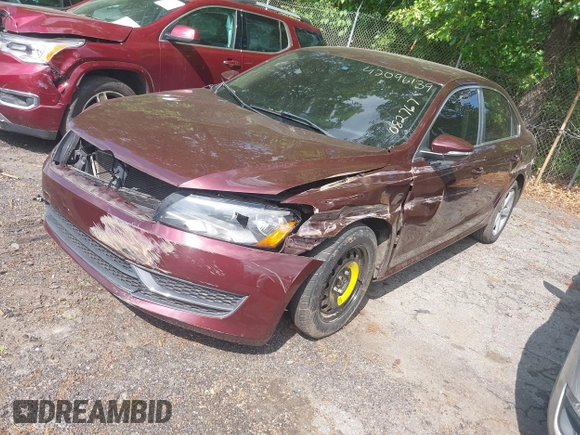 2012 Volkswagen Passat SE с VIN 1VWBP7A39CC082767, выставлен на аукционе IAAI как лот 42096139 с пробегом 119 736 миль миль и . История ставок и продаж доступна на DreamBid. Изображение 2.