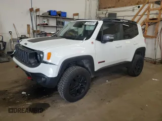 2018 Jeep Renegade Trailhawk with VIN ZACCJBCB2JPG81356, listed as a Copart auction lot 48348035 with 51,621 mi miles and Salvage Title. Bid and sale history available at carsss.com. Image 1.