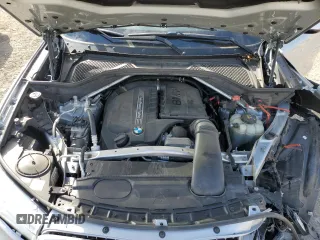 2017 BMW X5 xDrive35i z VIN 5UXKR0C32H0X77276, wystawiony jako Copart lot #48531545 z przebiegiem Nie podano mil oraz Szkoda całkowita • Salvage title. Historia ofert i sprzedaży dostępna na DreamBid. Obrazek 12.