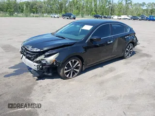 2017 Nissan Altima SR z VIN 1N4AL3AP3HN346511, wystawiony jako IAAI lot #42252884 z przebiegiem 121 727 mil mil oraz . Historia ofert i sprzedaży dostępna na DreamBid. Obrazek 18.