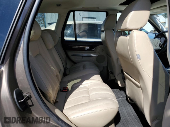 2012 Land Rover Range Rover Sport HSE Lux z VIN SALSK2D47CA725730, wystawiony jako Copart lot #50372855 z przebiegiem 117 175 mil mil oraz Szkody całkowita. Historia ofert i sprzedaży dostępna na DreamBid. Obrazek 11.