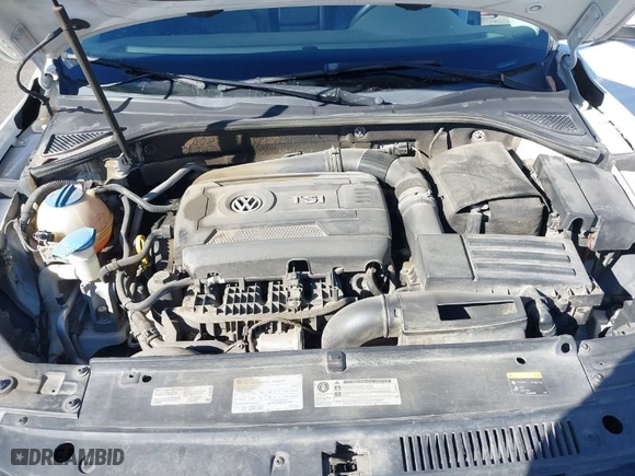 2015 Volkswagen Passat 1.8T SE w/Sunroof & Nav with VIN 1VWBT7A3XFC075648, listed as a IAAI auction lot 40808040 with 189,620 mi miles. Bid and sale history available at carsss.com. Image 10.