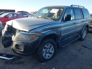 2001 Mitsubishi Montero Sport XLS with VIN JA4LS31H21P063147, listed as a IAAI auction lot 41367823 with 189,373 mi miles. Bid and sale history available at carsss.com. Image 2.