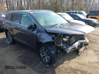 2018 Toyota Highlander SE z VIN 5TDJZRFH0JS528664, wystawiony jako IAAI lot #41706200 z przebiegiem 34 723 mil mil oraz . Historia ofert i sprzedaży dostępna na DreamBid. Obrazek 1.