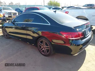 2016 Mercedes-Benz E 400 with VIN WDDKJ6FB3GF320475, listed as a IAAI auction lot 42324564 with 132,182 mi miles and . Bid and sale history available at DreamBid. Image 3.