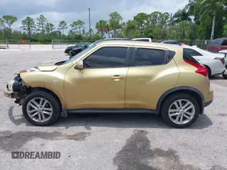 2013 Nissan Juke SV z VIN JN8AF5MRXDT200563, wystawiony jako IAAI lot #42367323 z przebiegiem 155 805 mil mil oraz . Historia ofert i sprzedaży dostępna na DreamBid. Obrazek 14.
