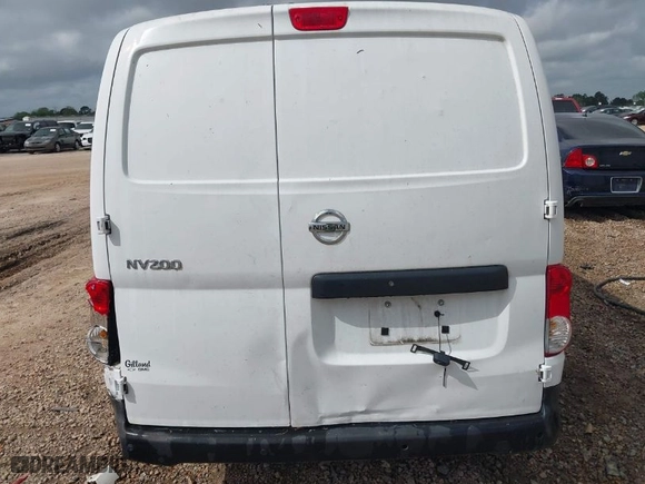 2017 Nissan NV200 Compact Cargo SV with VIN 3N6CM0KN0HK705537, listed as a IAAI auction lot 41909315 with 112,083 mi miles. Bid and sale history available at carsss.com. Image 16.
