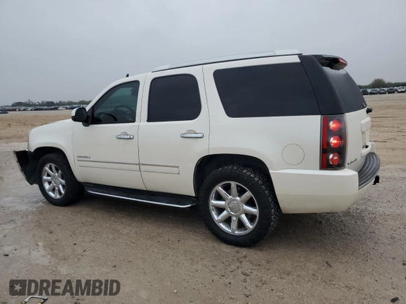 2013 GMC Yukon Denali with VIN 1GKS1EEF6DR326097, listed as a Copart auction lot 84966724 with 140,115 mi miles and Salvage Title. Bid and sale history available at carsss.com. Image 2.