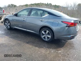 2019 Nissan Altima SL with VIN 1N4BL4EV4KC177623, listed as a IAAI auction lot 41724500 with 170,706 mi miles and . Bid and sale history available at DreamBid. Image 3.
