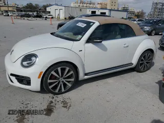 2014 Volkswagen Beetle with VIN 3VW7S7AT5EM815435, listed as a Copart auction lot 43213645 with 109,082 mi miles and Salvage Title. Bid and sale history available at DreamBid. Image 1.