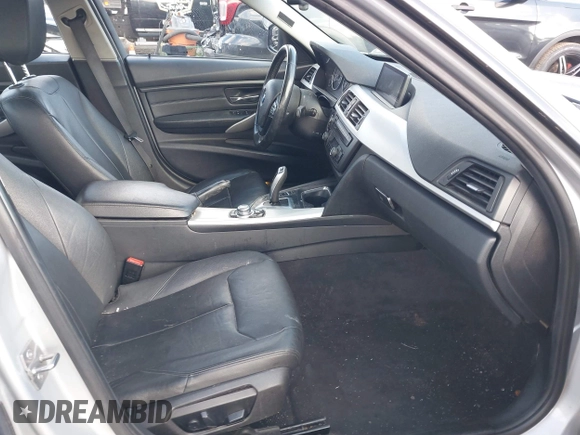 2013 BMW 3 Series 328i with VIN WBA3C1C52DF440786, listed as a IAAI auction lot 40777716 with 171,385 mi miles. Bid and sale history available at carsss.com. Image 5.