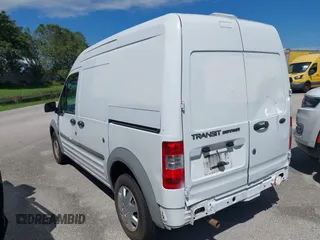 2010 Ford Transit Connect XL z VIN NM0LS7AN2AT006292, wystawiony jako IAAI lot #42740568 z przebiegiem 200 190 mil mil oraz . Historia ofert i sprzedaży dostępna na DreamBid. Obrazek 3.