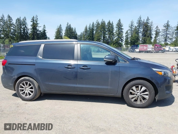 2017 Kia Sedona LX with VIN KNDMB5C11H6253379, listed as a IAAI auction lot 42140939 with 111,067 mi miles. Bid and sale history available at carsss.com. Image 13.