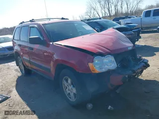 2005 Jeep Grand Cherokee Laredo with VIN 1J4GR48K55C651268, listed as a IAAI auction lot 41987117 with 189,974 mi miles. Bid and sale history available at carsss.com. Image 1.