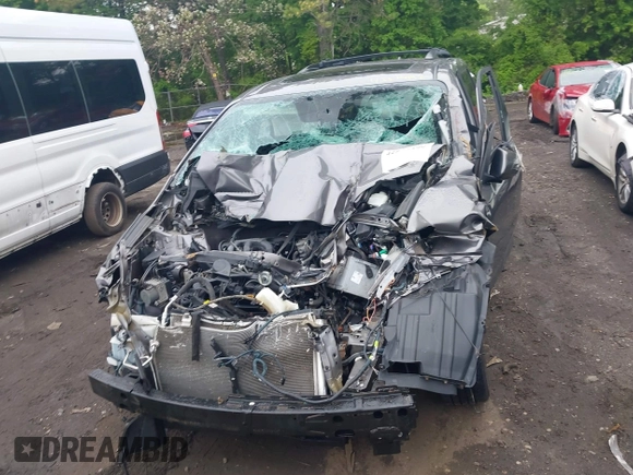 2019 Toyota Sienna SE with VIN 5TDXZ3DC4KS014221, listed as a IAAI auction lot 42275498 with 32,381 mi miles and . Bid and sale history available at DreamBid. Image 11.