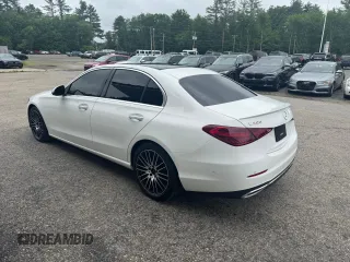 2022 Mercedes-Benz C 300 z VIN W1KAF4HB5NR016400, wystawiony jako Copart lot #60353035 z przebiegiem 81 656 mil mil oraz Czysty tytuł • Clean title. Historia ofert i sprzedaży dostępna na DreamBid. Obrazek 3.