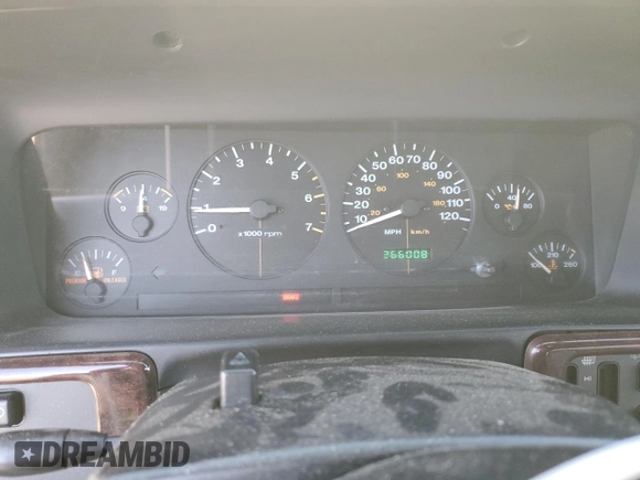 1998 Jeep Grand Cherokee Limited with VIN 1J4GZ88Z9WC180182, listed as a Copart auction lot 88602465 with 266,008 mi miles and Clean Title. Bid and sale history available at carsss.com. Image 9.