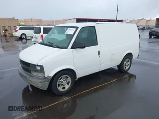 2005 Chevrolet Astro Cargo Van with VIN 1GCDM19X85B108860, listed as a IAAI auction lot 42070462 with 158,946 mi miles. Bid and sale history available at carsss.com. Image 2.