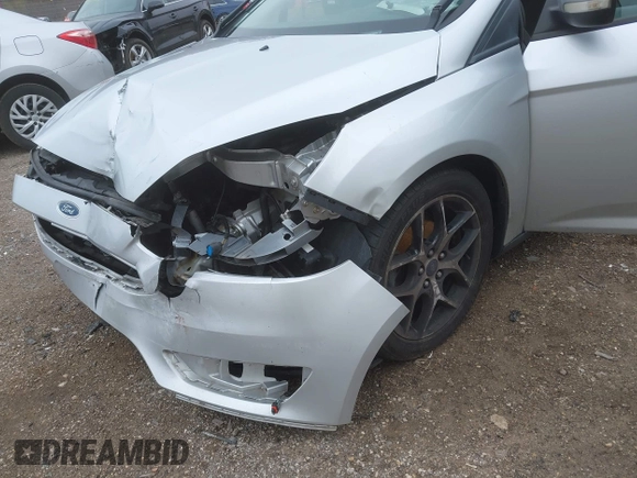2017 Ford Focus SEL with VIN 1FADP3H20HL209209, listed as a IAAI auction lot 41921883 with 155,611 mi miles. Bid and sale history available at carsss.com. Image 6.