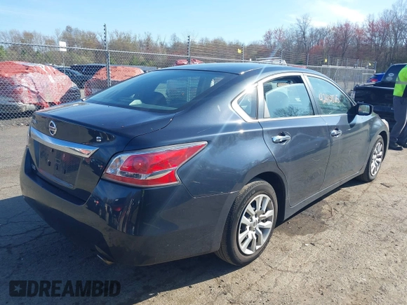 2015 Nissan Altima 2.5 S with VIN 1N4AL3AP7FC182401, listed as a IAAI auction lot 42110825 with 153,568 mi miles. Bid and sale history available at carsss.com. Image 4.
