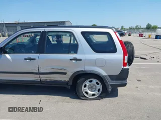 2005 Honda CR-V LX with VIN JHLRD78535C050081, listed as a IAAI auction lot 40169911 with 132,177 mi miles. Bid and sale history available at carsss.com. Image 6.