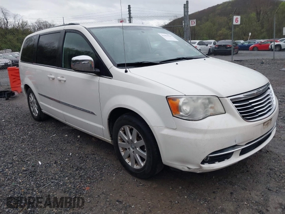 2012 Chrysler Town & Country Touring L with VIN 2C4RC1CG6CR137841, listed as a IAAI auction lot 41951936 with 264,211 mi miles and . Bid and sale history available at carsss.com. Image 1.