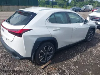 2020 Lexus UX with VIN JTHP9JBH8L2023403, listed as a IAAI auction lot 40035496 with 42,902 mi miles. Bid and sale history available at carsss.com. Image 4.
