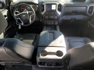 2019 Chevrolet Silverado 1500 LTZ with VIN 3GCUYGEL2KG182725, listed as a Copart auction lot 50393705 with 135,057 mi miles and Salvage Title. Bid and sale history available at DreamBid. Image 8.