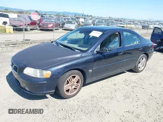 2006 Volvo S60 2.5L Turbo with VIN YV1RS592262505676, listed as a IAAI auction lot 42100182 with 139,714 mi miles. Bid and sale history available at carsss.com. Image 2.