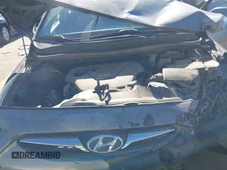 2013 Hyundai Accent GLS z VIN KMHCT4AE1DU542207, wystawiony jako IAAI lot #42174737 z przebiegiem 143 757 mil mil oraz . Historia ofert i sprzedaży dostępna na DreamBid. Obrazek 10.