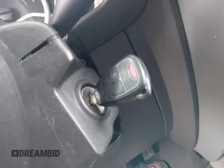 2008 Jeep Wrangler Unlimited Sahara с VIN 1J4GA59138L505460, выставлен на аукционе IAAI как лот 41846611 с пробегом 116 658 миль миль и . История ставок и продаж доступна на DreamBid. Изображение 11.