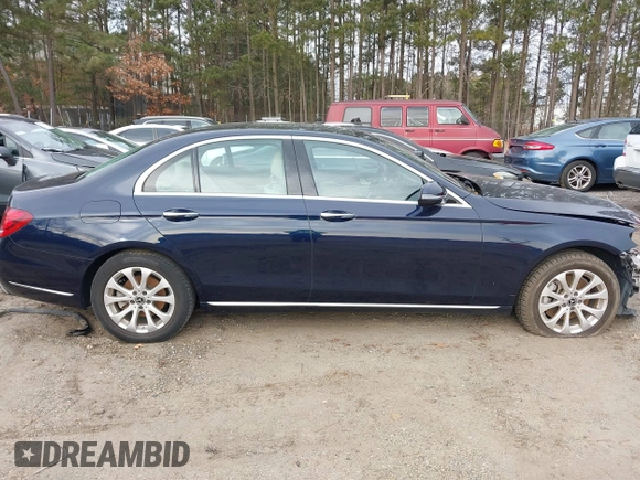 2019 Mercedes-Benz E-Class E 300 with VIN WDDZF4KB6KA531167, listed as a IAAI auction lot 41355270 with 54,611 mi miles. Bid and sale history available at carsss.com. Image 13.