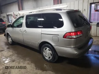 2002 Toyota Sienna LE with VIN 4T3ZF13C02U446097, listed as a Copart auction lot 77127844 with 182,873 mi miles and Salvage Title. Bid and sale history available at carsss.com. Image 2.