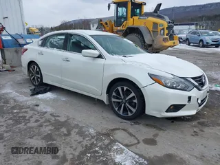 2017 Nissan Altima SV with VIN 1N4AL3AP7HC119737, listed as a IAAI auction lot 41630783 with 82,713 mi miles and . Bid and sale history available at carsss.com. Image 1.