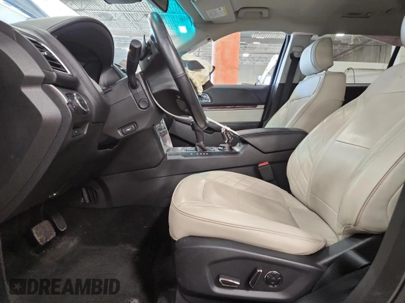 2017 Ford Explorer Platinum с VIN 1FM5K8HT6HGB06710, выставлен на аукционе Copart как лот 59512775 с пробегом 143 459 миль миль и Списание • Salvage title. История ставок и продаж доступна на DreamBid. Изображение 7.