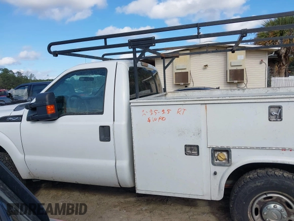 2011 Ford Super Duty F-250 SRW XL with VIN 1FDBF2B66BEC47481, listed as a IAAI auction lot 41893491 with 306,160 mi miles. Bid and sale history available at carsss.com. Image 14.