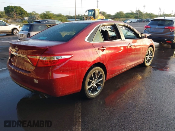 2017 Toyota Camry XLE z VIN 4T1BF1FKXHU644451, wystawiony jako IAAI lot #41187108 z przebiegiem 75 501 mil mil oraz . Historia ofert i sprzedaży dostępna na DreamBid. Obrazek 4.