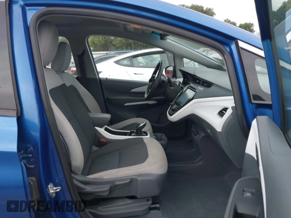 2017 Chevrolet Bolt EV LT z VIN 1G1FW6S09H4177071, wystawiony jako IAAI lot #42163824 z przebiegiem 65 327 mil mil oraz . Historia ofert i sprzedaży dostępna na DreamBid. Obrazek 5.