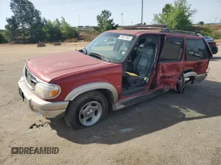 2001 Ford Explorer Eddie Bauer z VIN 1FMZU84P81ZA61333, wystawiony jako Copart lot #56927345 z przebiegiem 205 865 mil mil oraz Szkoda całkowita • Salvage title. Historia ofert i sprzedaży dostępna na DreamBid. Obrazek 1.