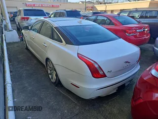 2013 Jaguar XJ с VIN SAJWJ1CD7D8V49599, выставлен на аукционе Copart как лот 43230675 с пробегом 133 163 миль миль и Чистый • Clean title. История ставок и продаж доступна на DreamBid. Изображение 3.