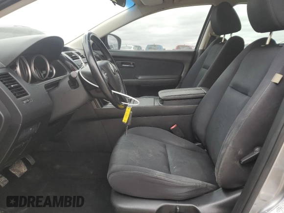 2011 Mazda CX-9 Sport z VIN JM3TB2BA4B0313393, wystawiony jako Copart lot #53310995 z przebiegiem 129 834 mil mil oraz Czysty tytuł • Clean title. Historia ofert i sprzedaży dostępna na DreamBid. Obrazek 7.
