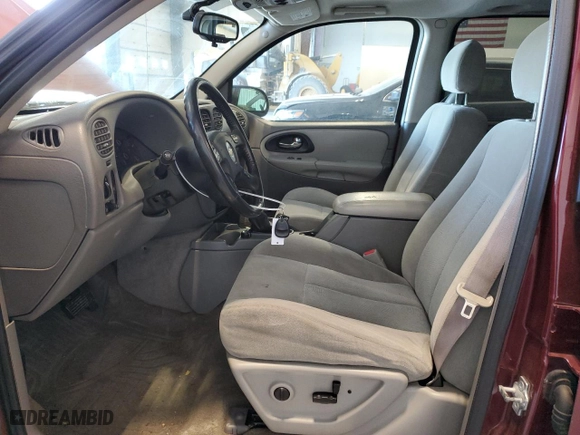2005 Chevrolet TrailBlazer LS with VIN 1GNET16S056187876, listed as a Copart auction lot 42820305 with 186,917 mi miles and Salvage Title. Bid and sale history available at carsss.com. Image 7.